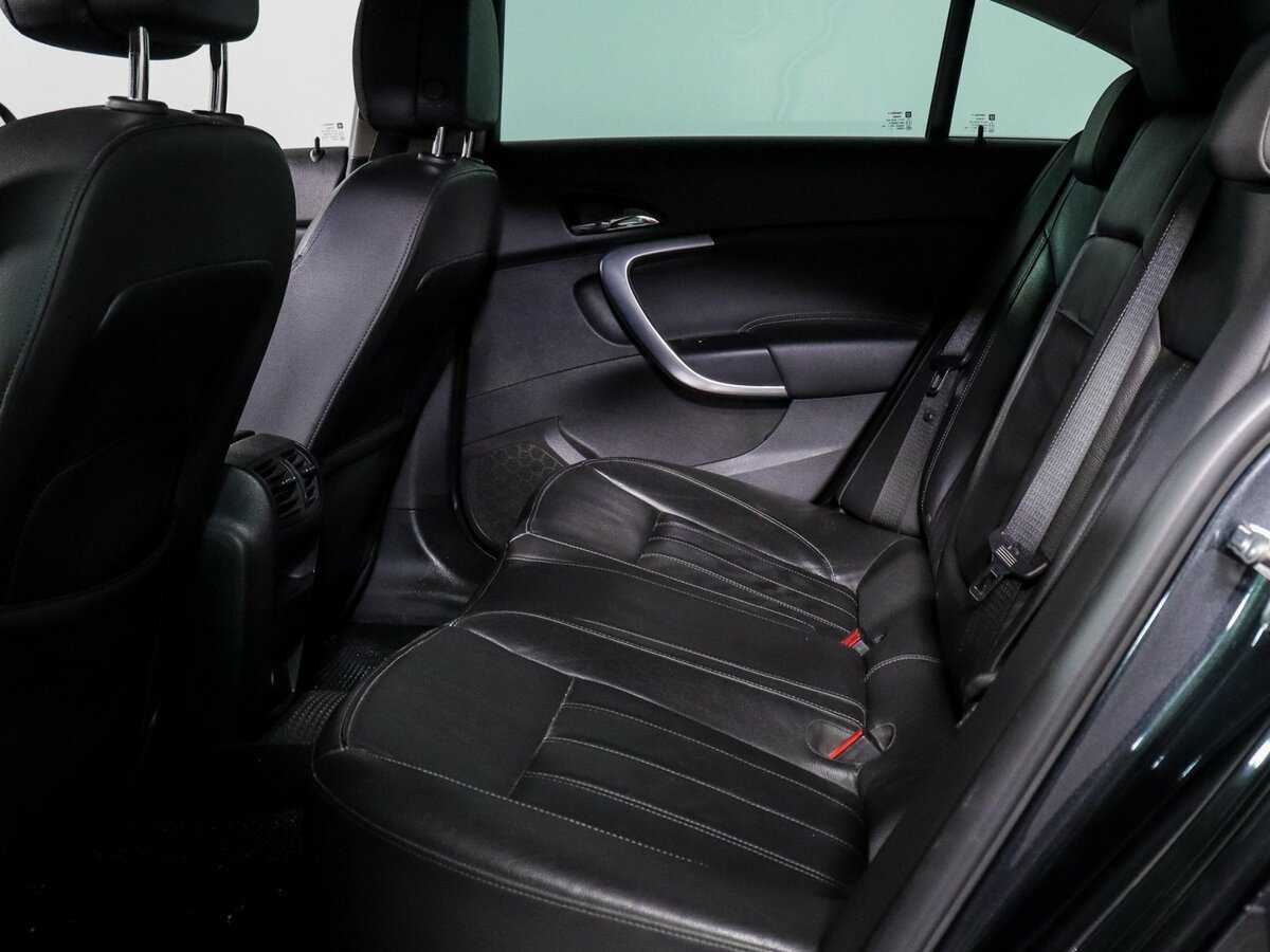 Opel Insignia с пробегом — 2013 год. Фото: #9