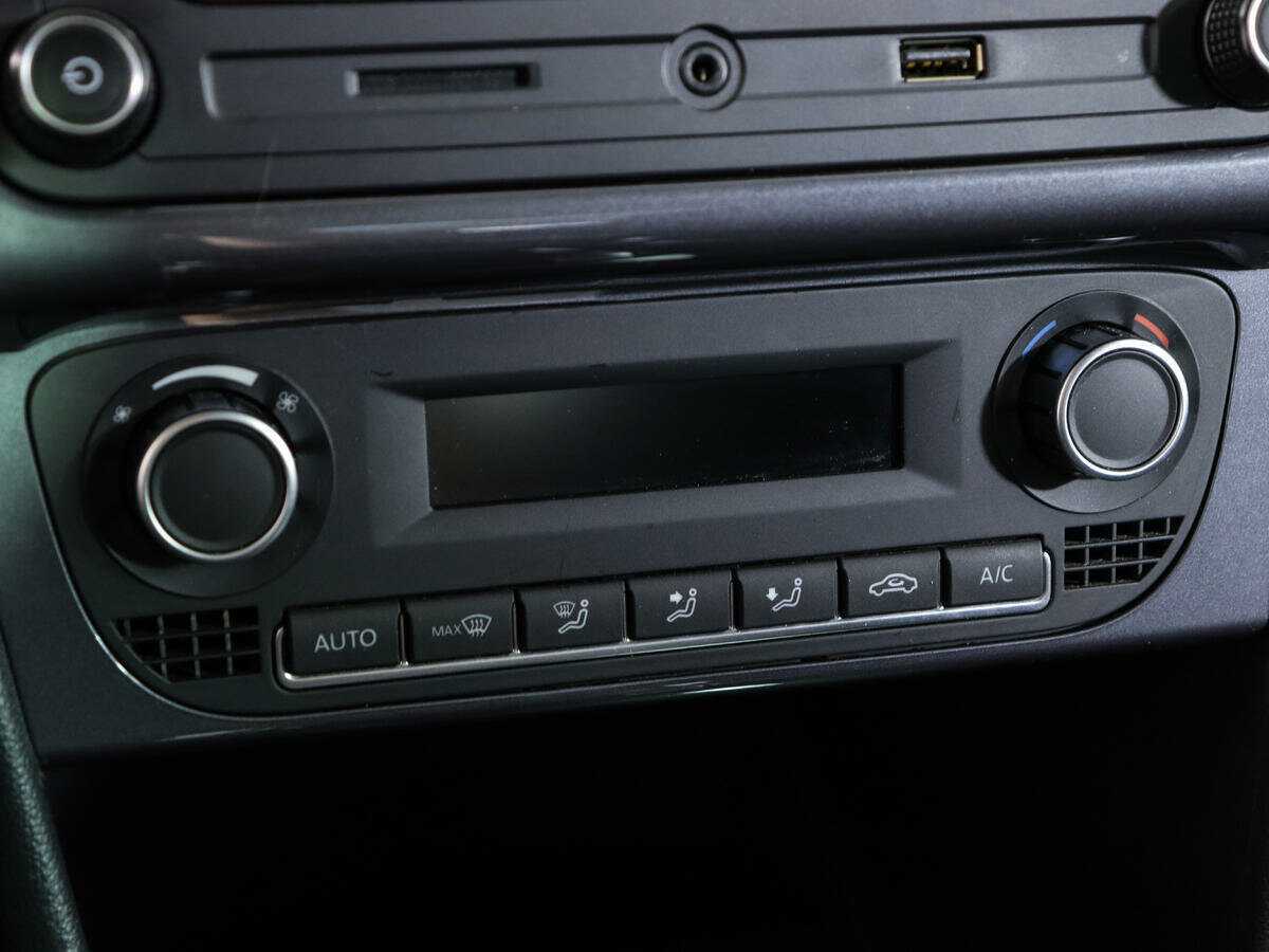 Volkswagen Polo с пробегом — 2019 год. Фото: #18