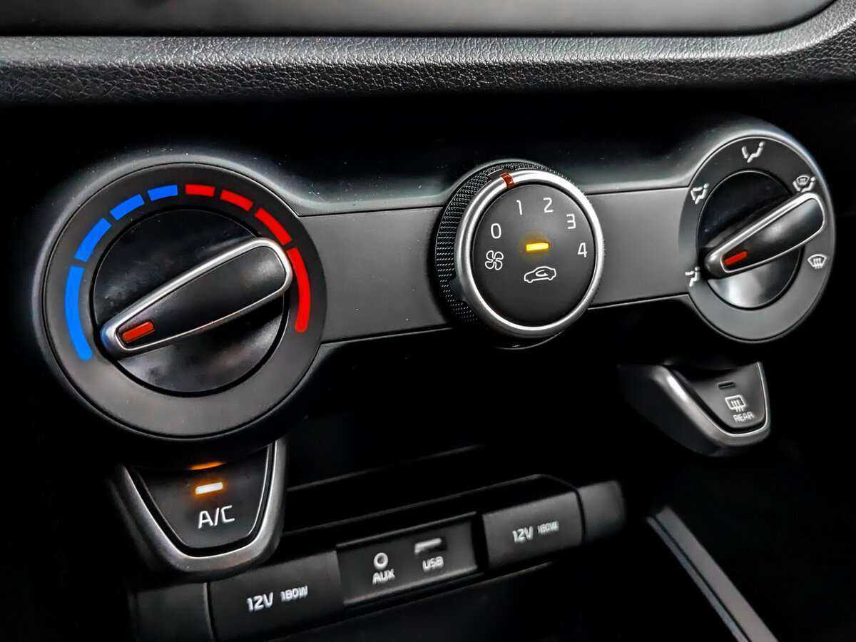 Kia Rio с пробегом — 2019 год. Фото: #20