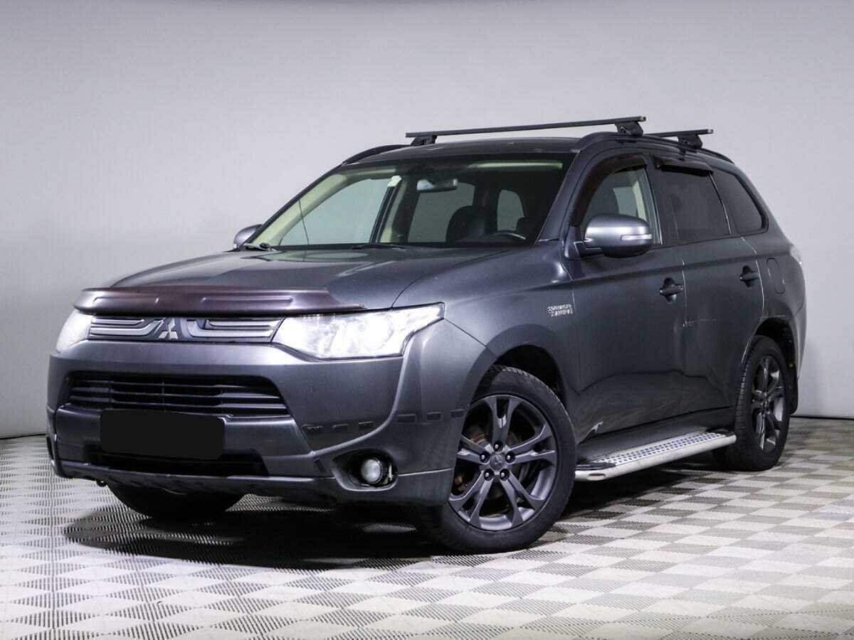 Mitsubishi Outlander с пробегом — 2013 год. Фото: #0