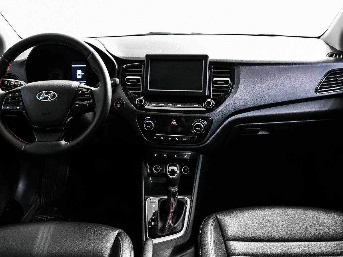 Hyundai Solaris с пробегом — 2020 год. Фото: #10