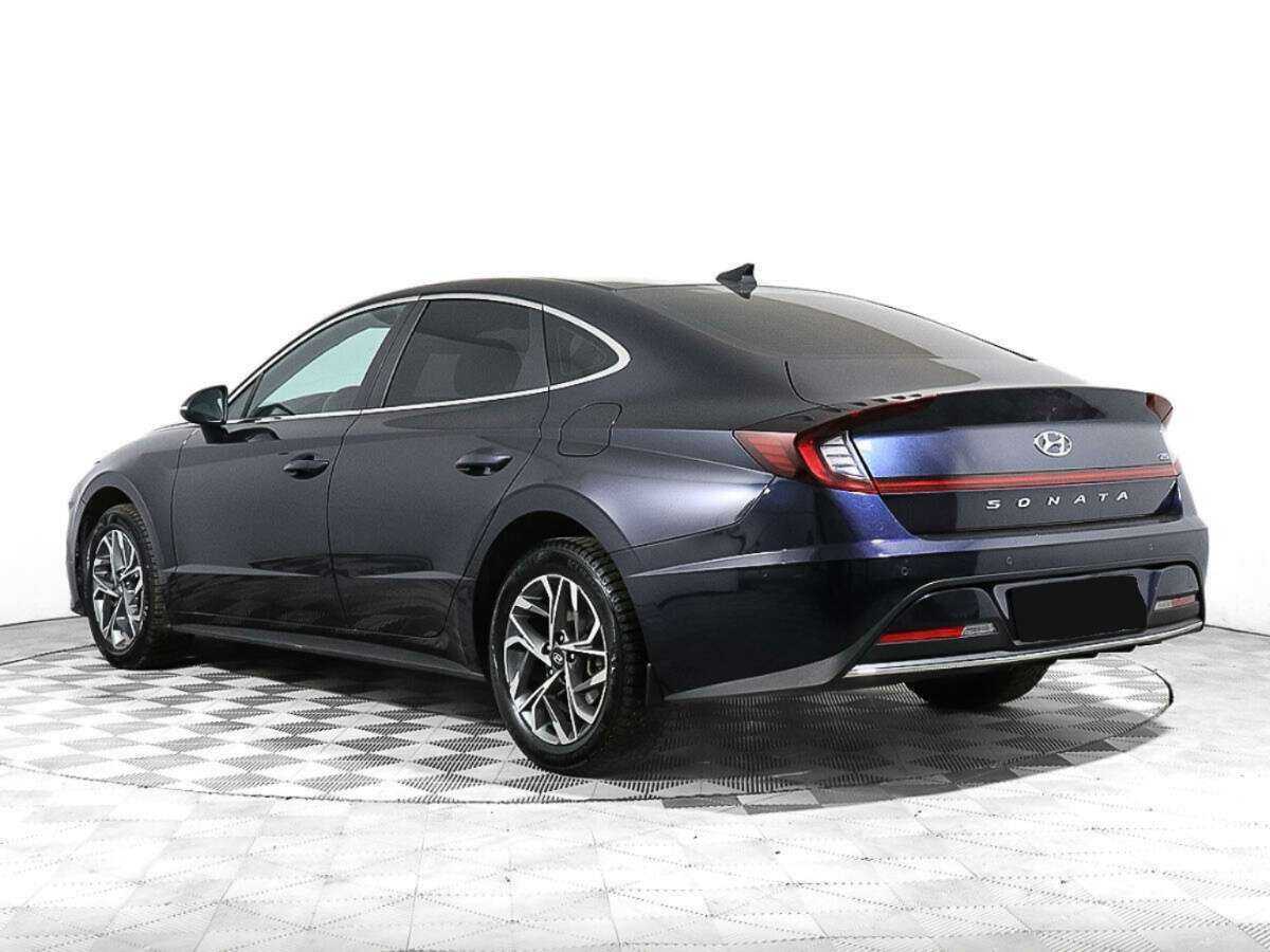 Hyundai Sonata с пробегом — 2022 год. Фото: #6