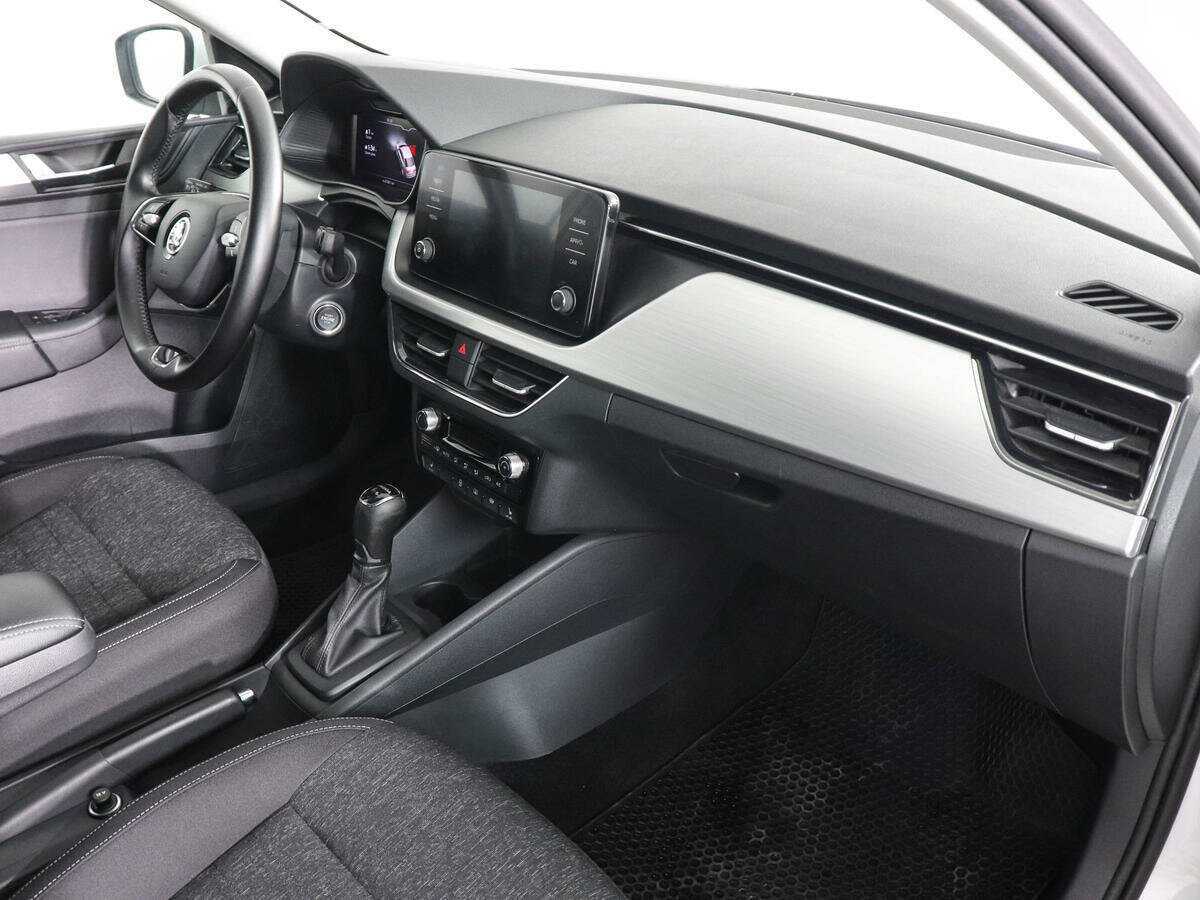 Skoda Rapid с пробегом — 2021 год. Фото: #9