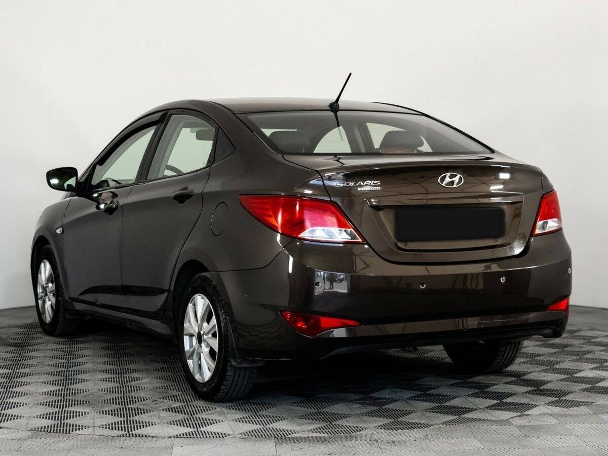 Hyundai Solaris с пробегом — 2016 год. Фото: #5