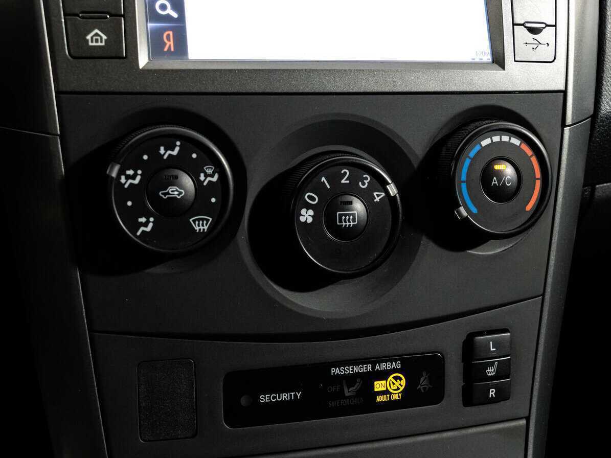 Toyota Corolla с пробегом — 2012 год. Фото: #12