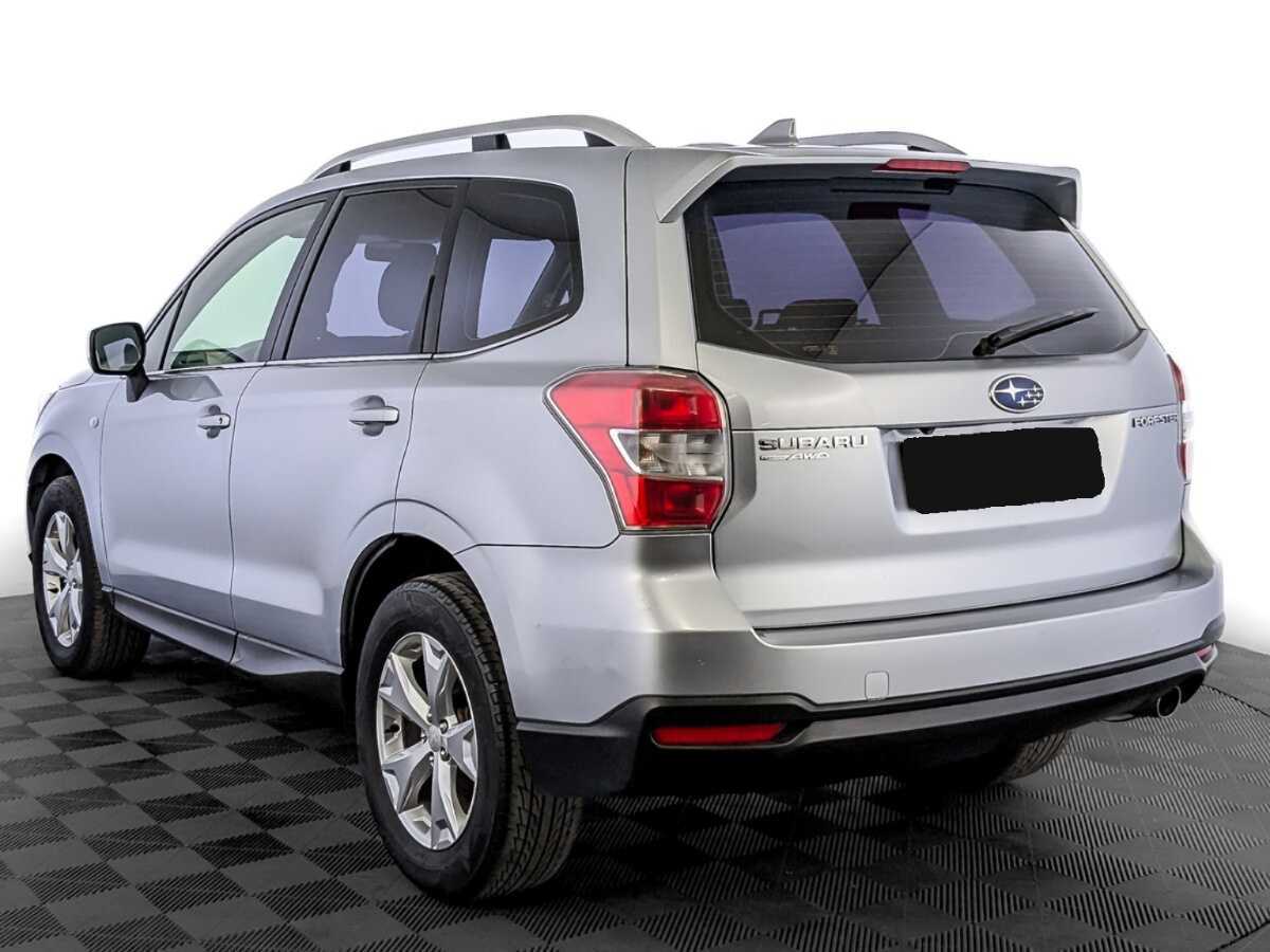 Subaru Forester с пробегом — 2015 год. Фото: #6