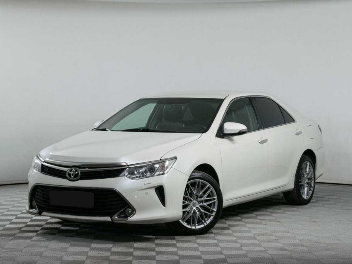 Toyota Camry с пробегом — 2017 год. Посмотреть фото
