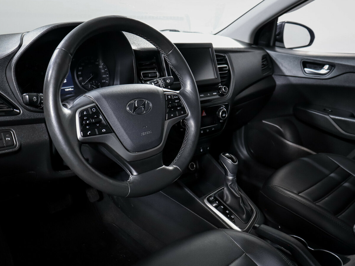 Hyundai Solaris с пробегом — 2020 год. Фото: #10