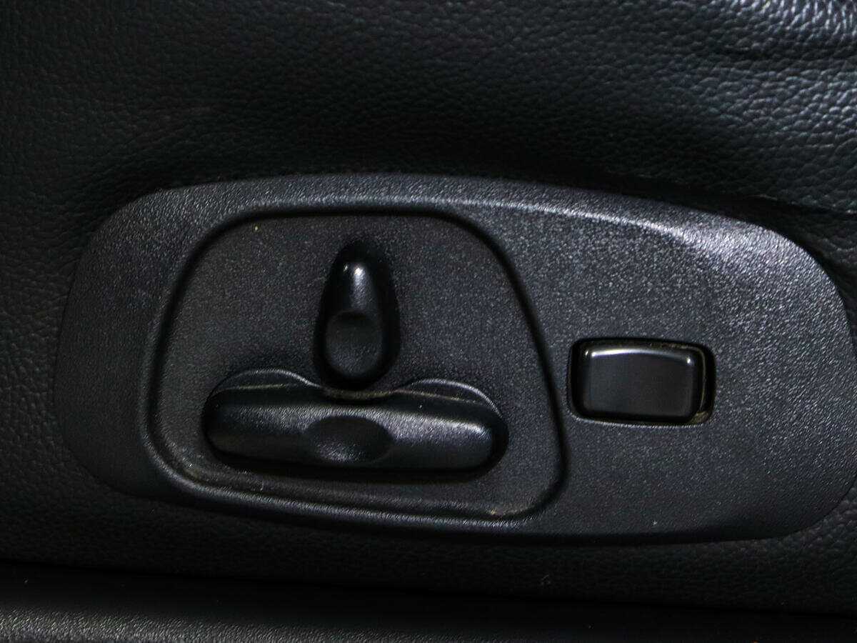 Mitsubishi Pajero с пробегом — 2014 год. Фото: #14