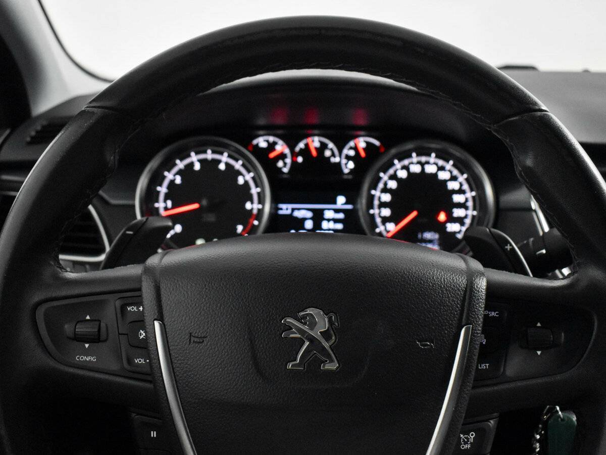 Peugeot 508 с пробегом — 2016 год. Фото: #13