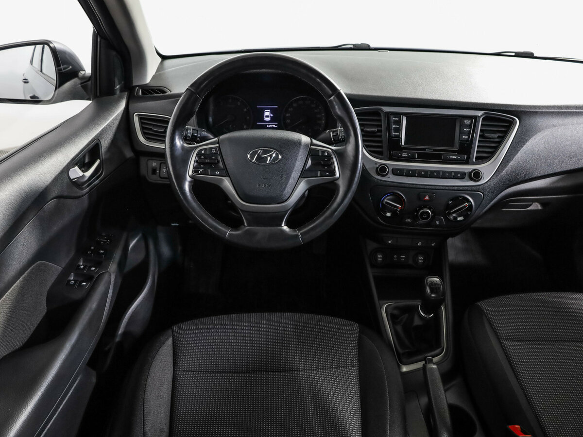 Hyundai Solaris с пробегом — 2018 год. Фото: #7