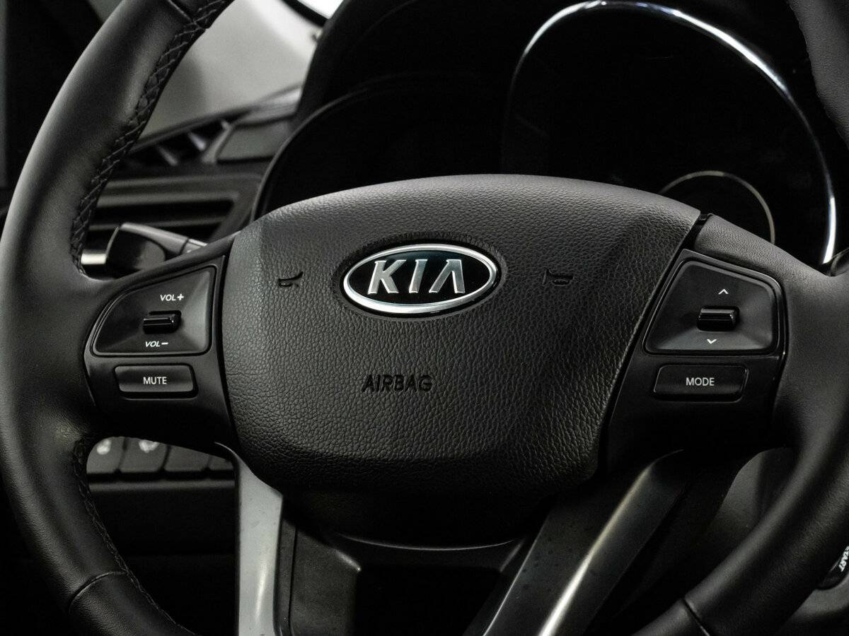 Kia Rio с пробегом — 2012 год. Фото: #9