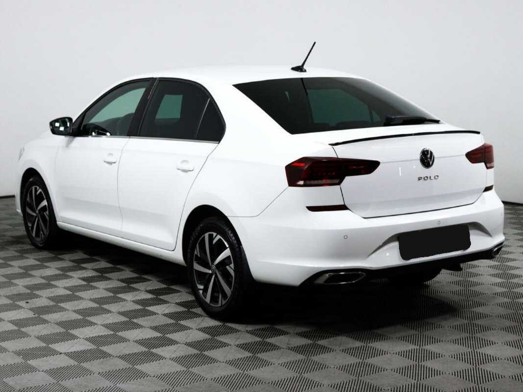 Volkswagen Polo с пробегом — 2021 год. Фото: #6