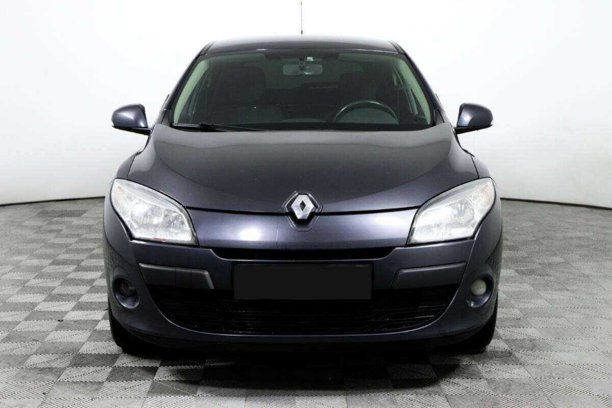 Renault Megane с пробегом — 2012 год. Фото: #1