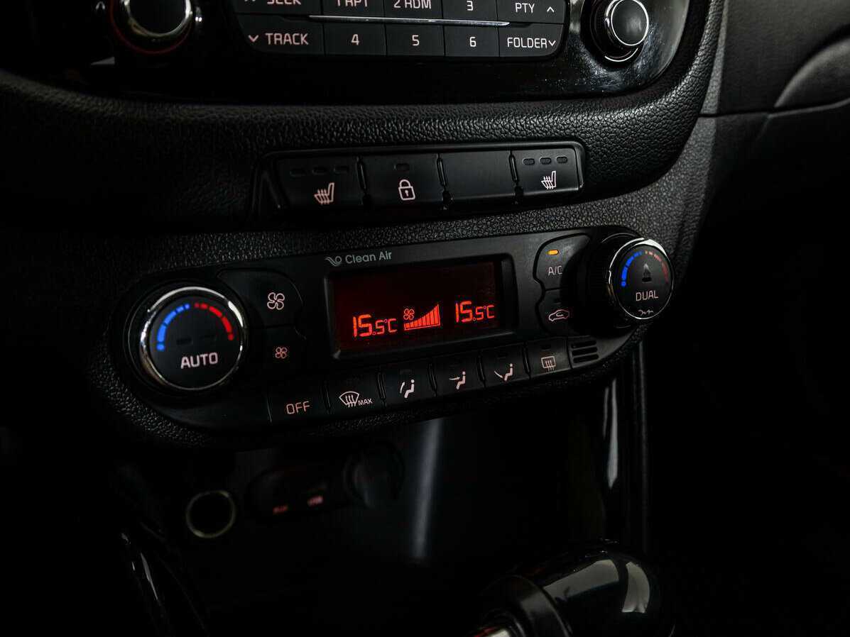 Kia Ceed с пробегом — 2014 год. Фото: #14