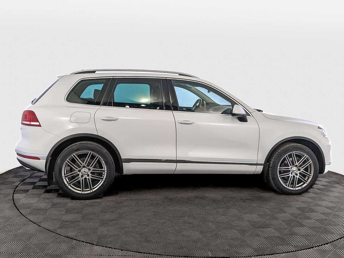 Volkswagen Touareg с пробегом — 2017 год. Фото: #3