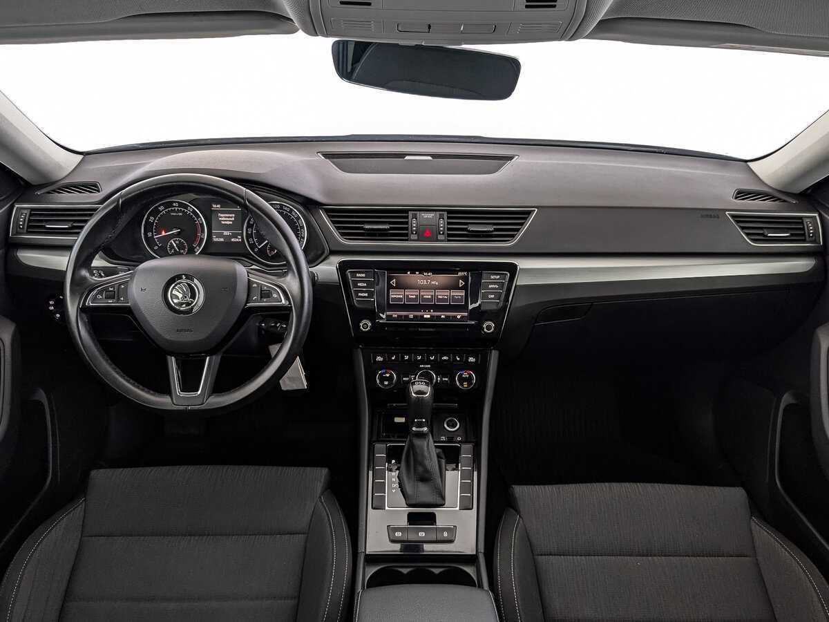 Skoda Superb с пробегом — 2017 год. Фото: #11