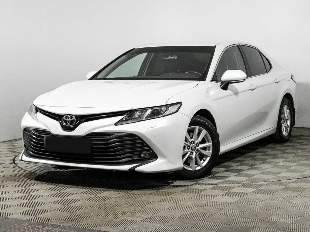 Toyota Camry с пробегом — 2020 год. Посмотреть фото