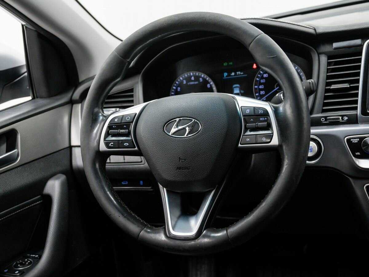 Hyundai Sonata с пробегом — 2019 год. Фото: #12