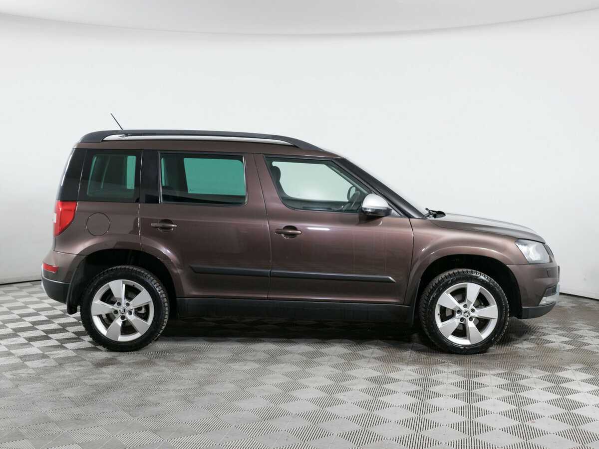 Skoda Yeti с пробегом — 2015 год. Фото: #3