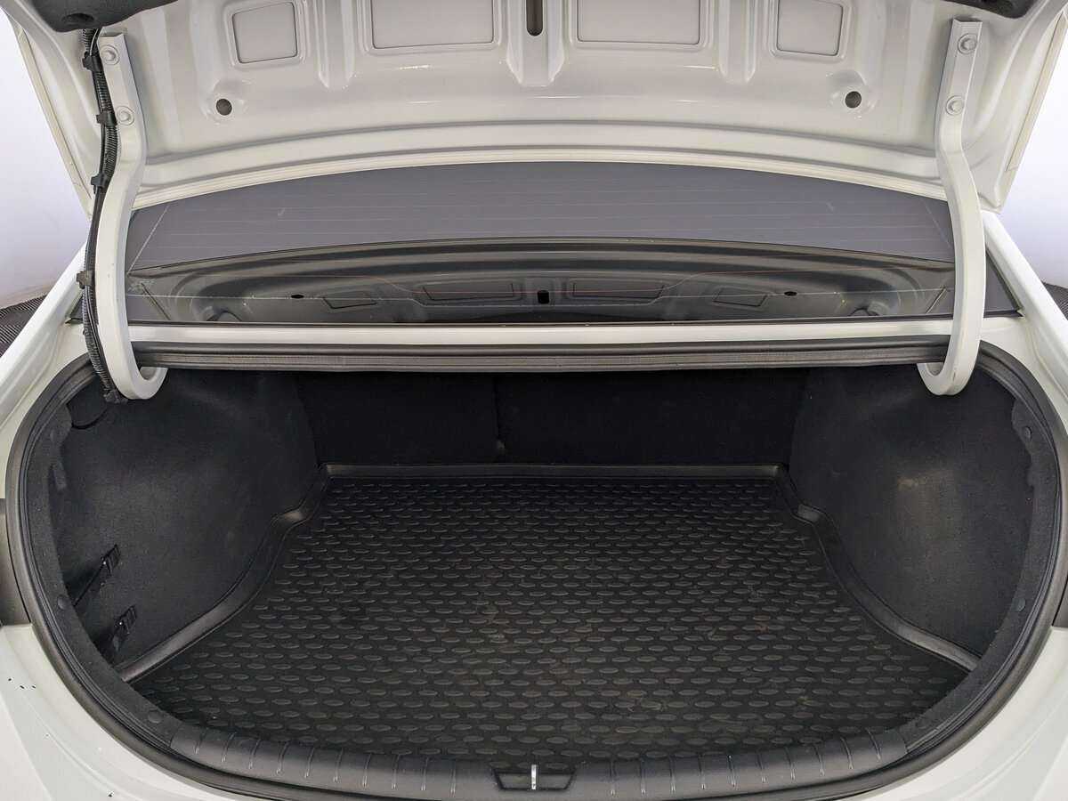 Hyundai Solaris с пробегом — 2020 год. Фото: #9