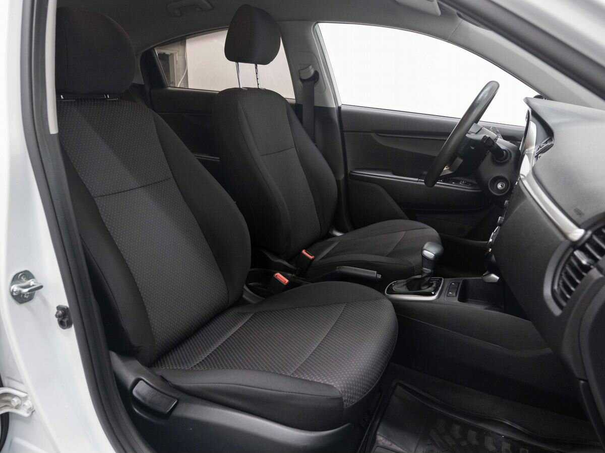 Kia Rio с пробегом — 2021 год. Фото: #13