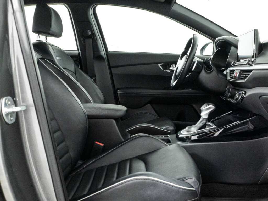 Kia Cerato с пробегом — 2022 год. Фото: #15