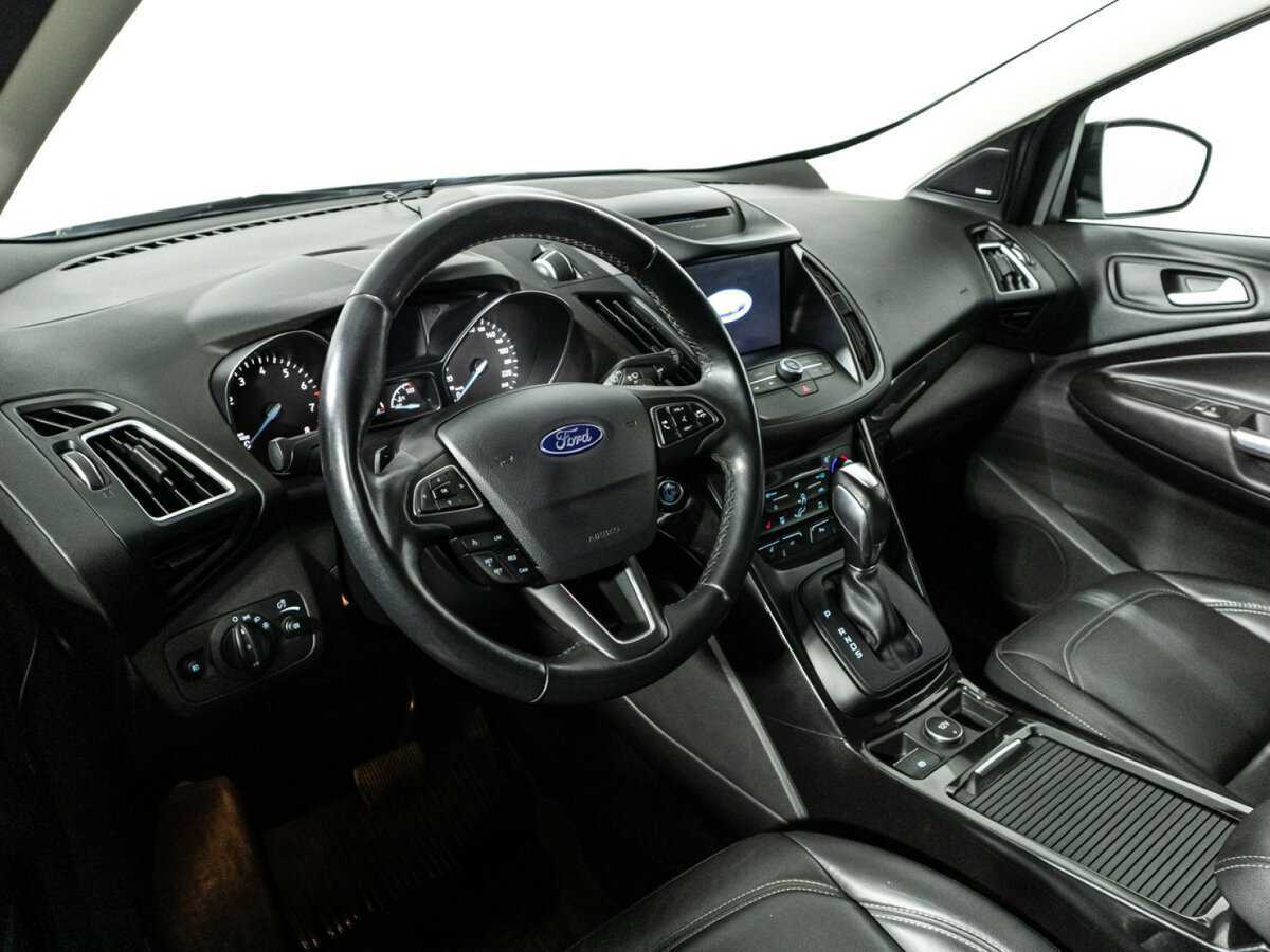 Ford Kuga с пробегом — 2017 год. Фото: #10