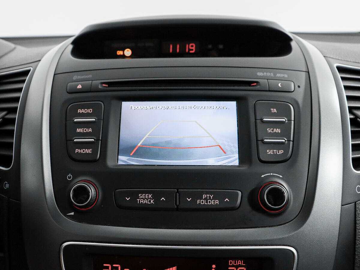 Kia Sorento с пробегом — 2015 год. Фото: #17