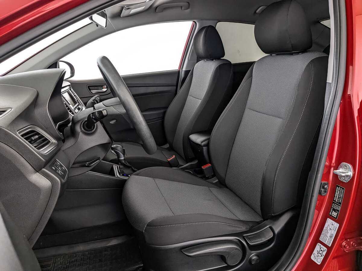 Hyundai Solaris с пробегом — 2021 год. Фото: #19