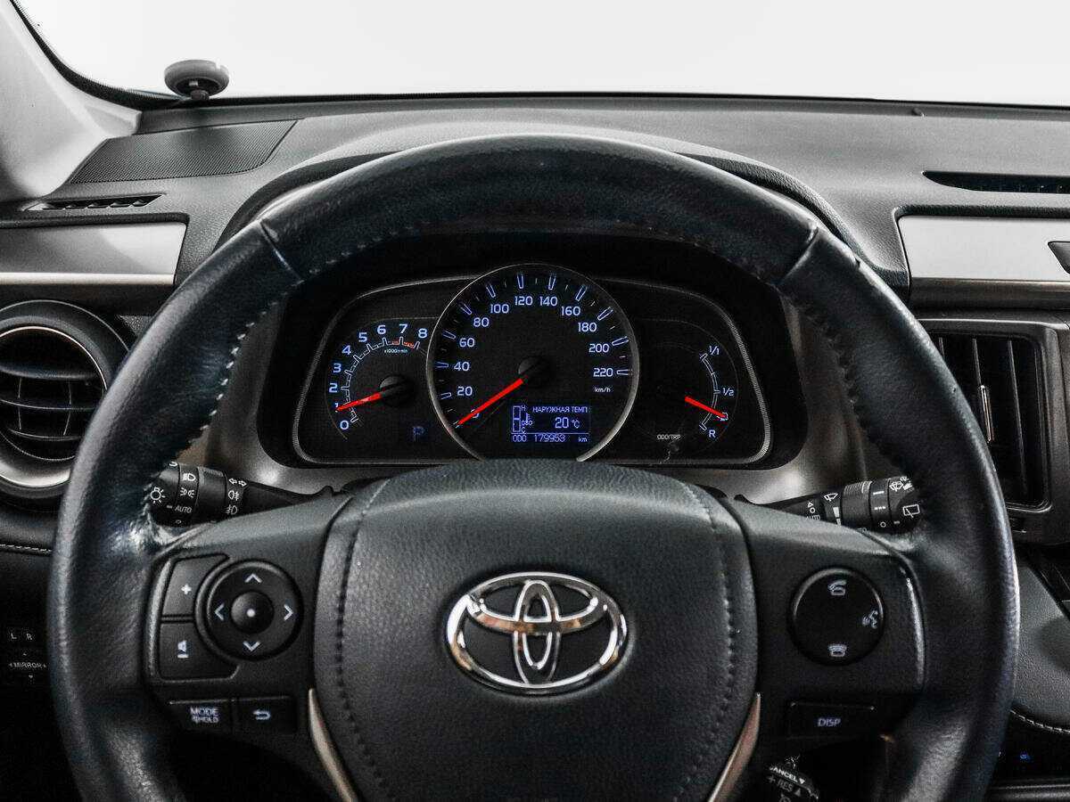 Toyota RAV4 с пробегом — 2013 год. Фото: #14