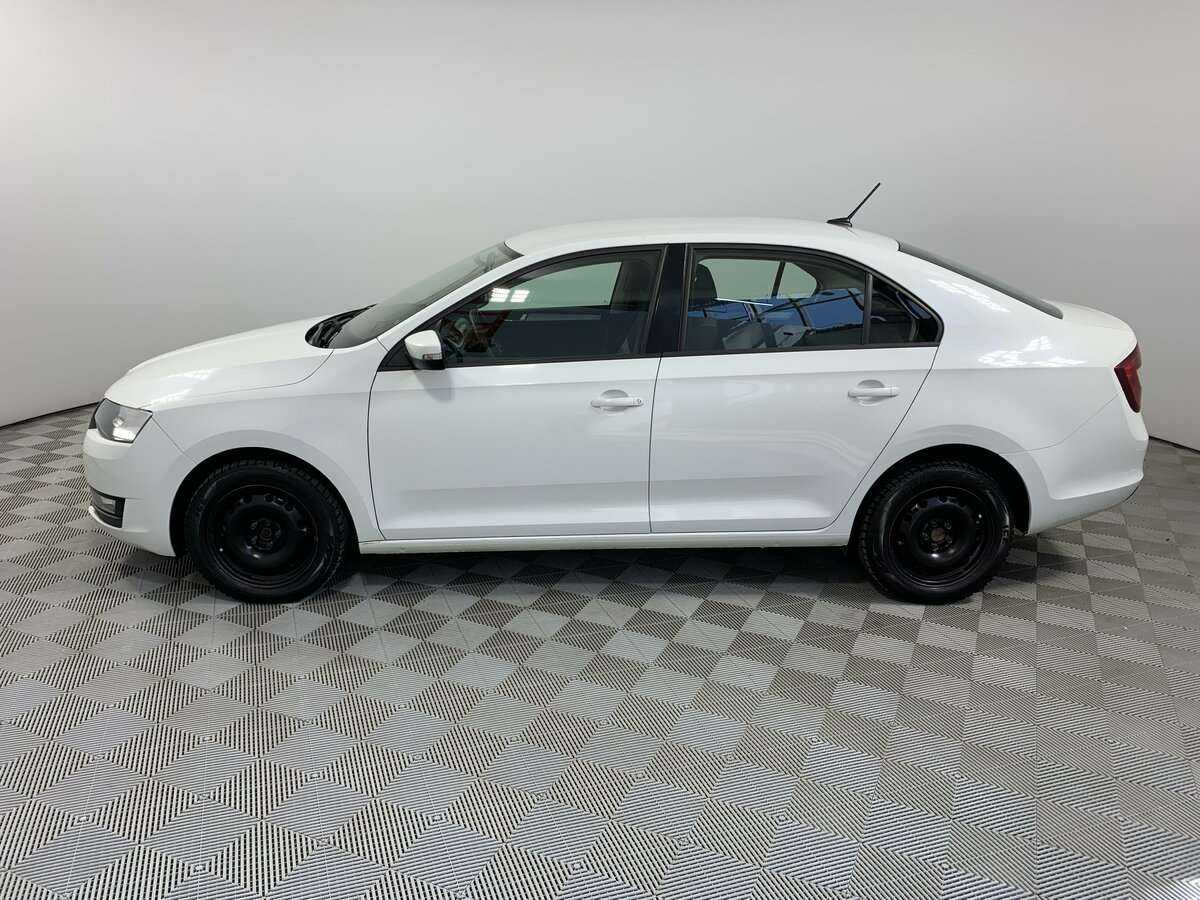 Skoda Rapid с пробегом — 2019 год. Фото: #6