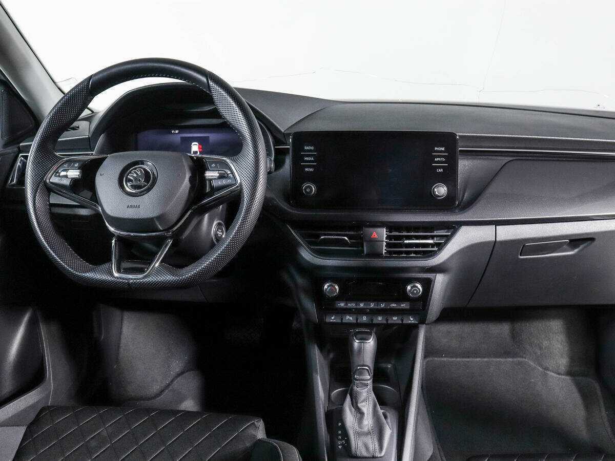 Skoda Rapid с пробегом — 2022 год. Фото: #11