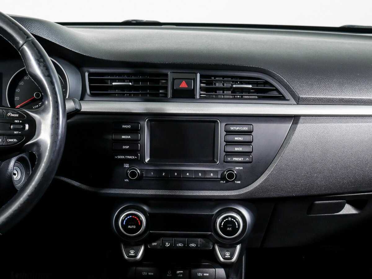 Kia Rio с пробегом — 2018 год. Фото: #7