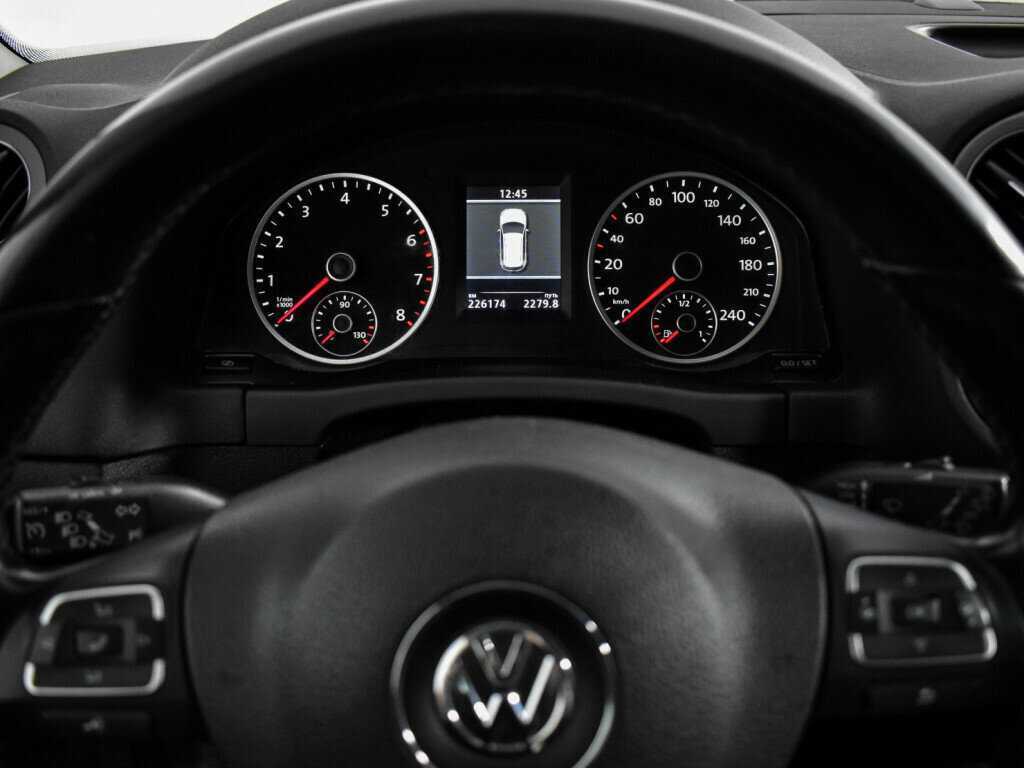 Volkswagen Tiguan с пробегом — 2012 год. Фото: #17
