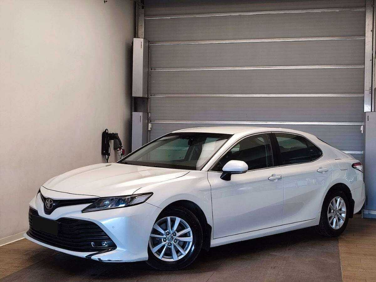 Toyota Camry с пробегом — 2018 год. Фото: #0