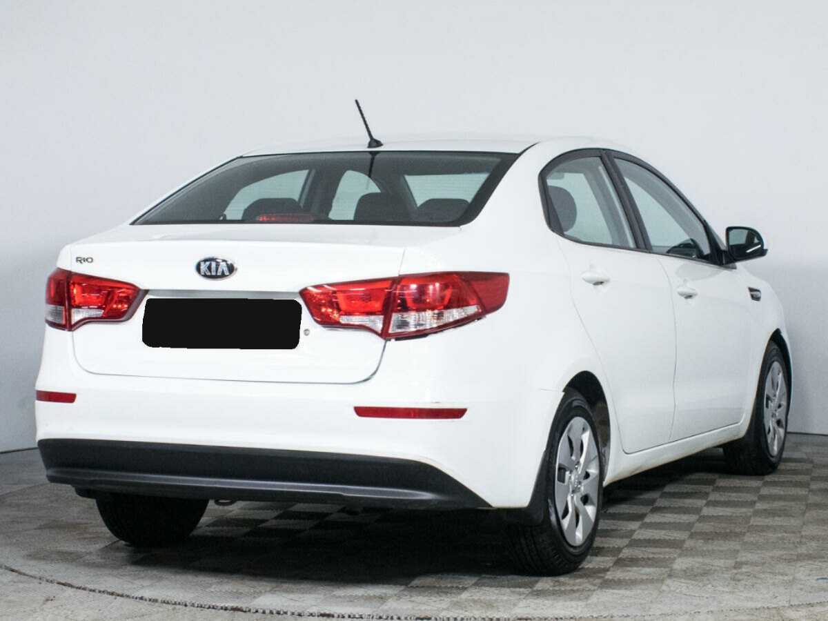 Kia Rio с пробегом — 2015 год. Фото: #4