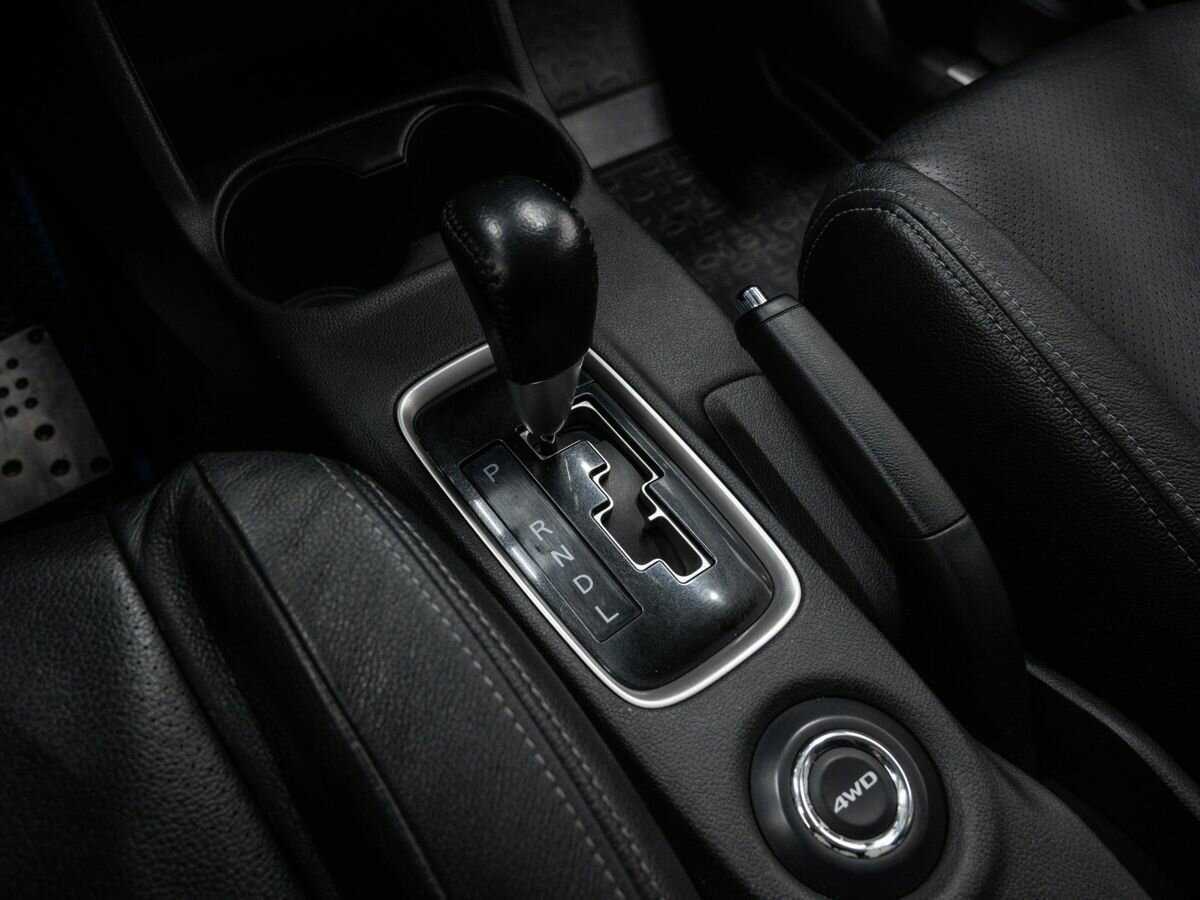 Mitsubishi Outlander с пробегом — 2013 год. Фото: #15