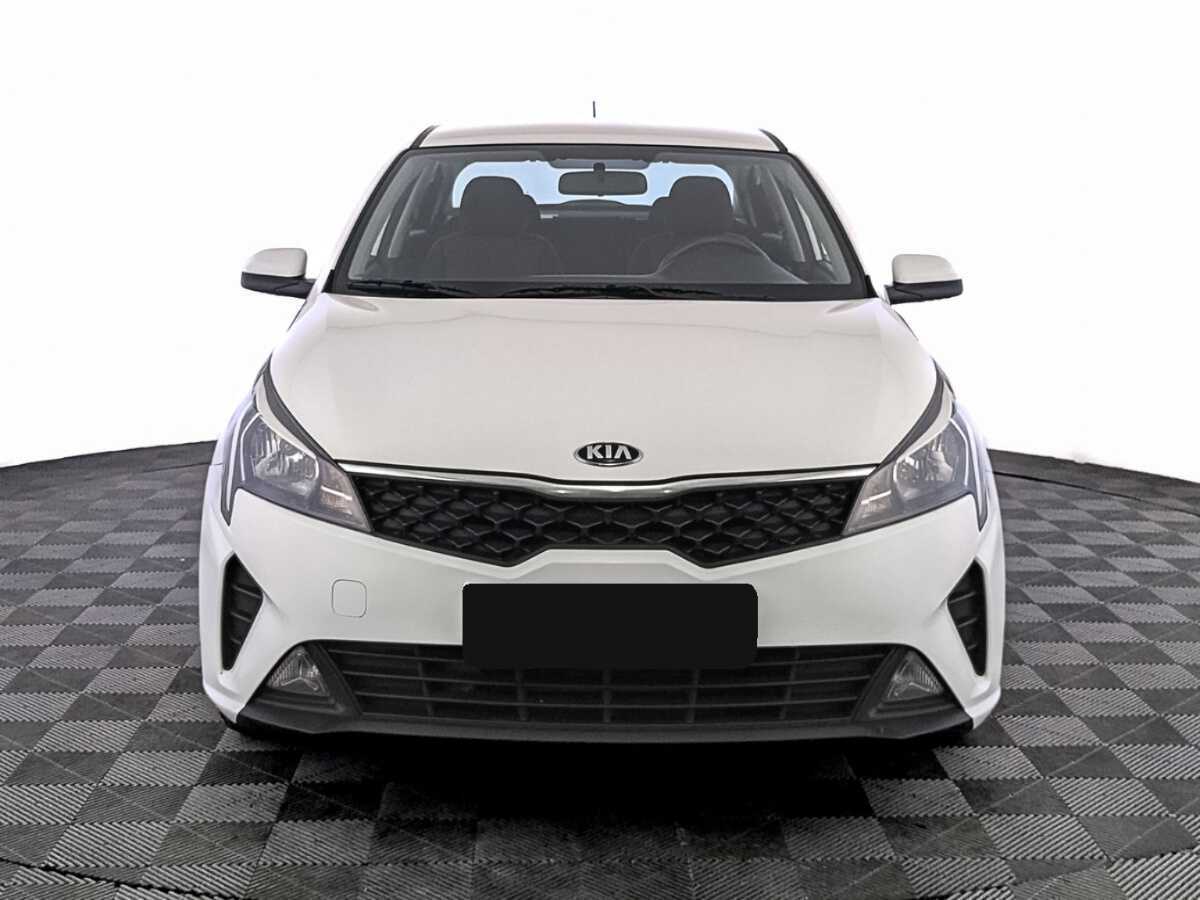Kia Rio с пробегом — 2021 год. Фото: #1