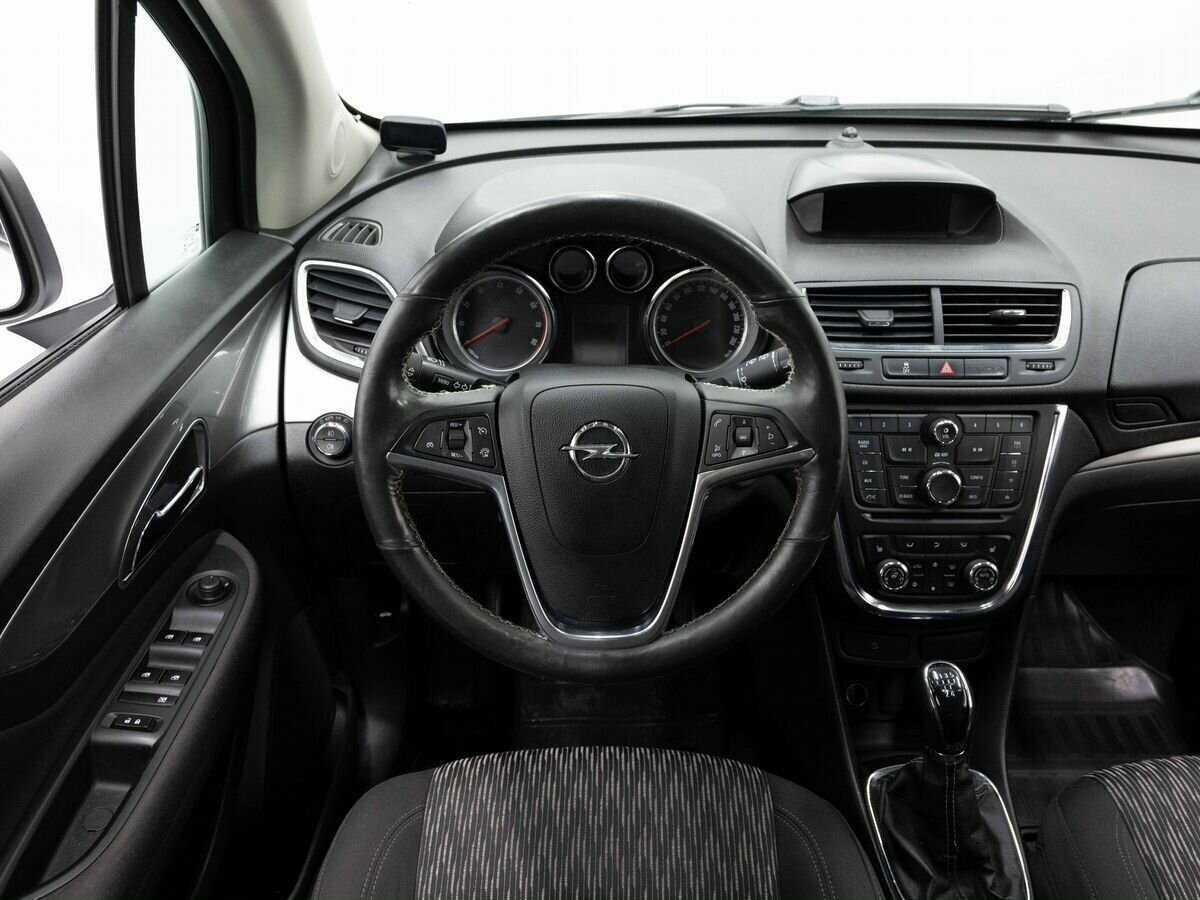 Opel Mokka с пробегом — 2013 год. Фото: #13