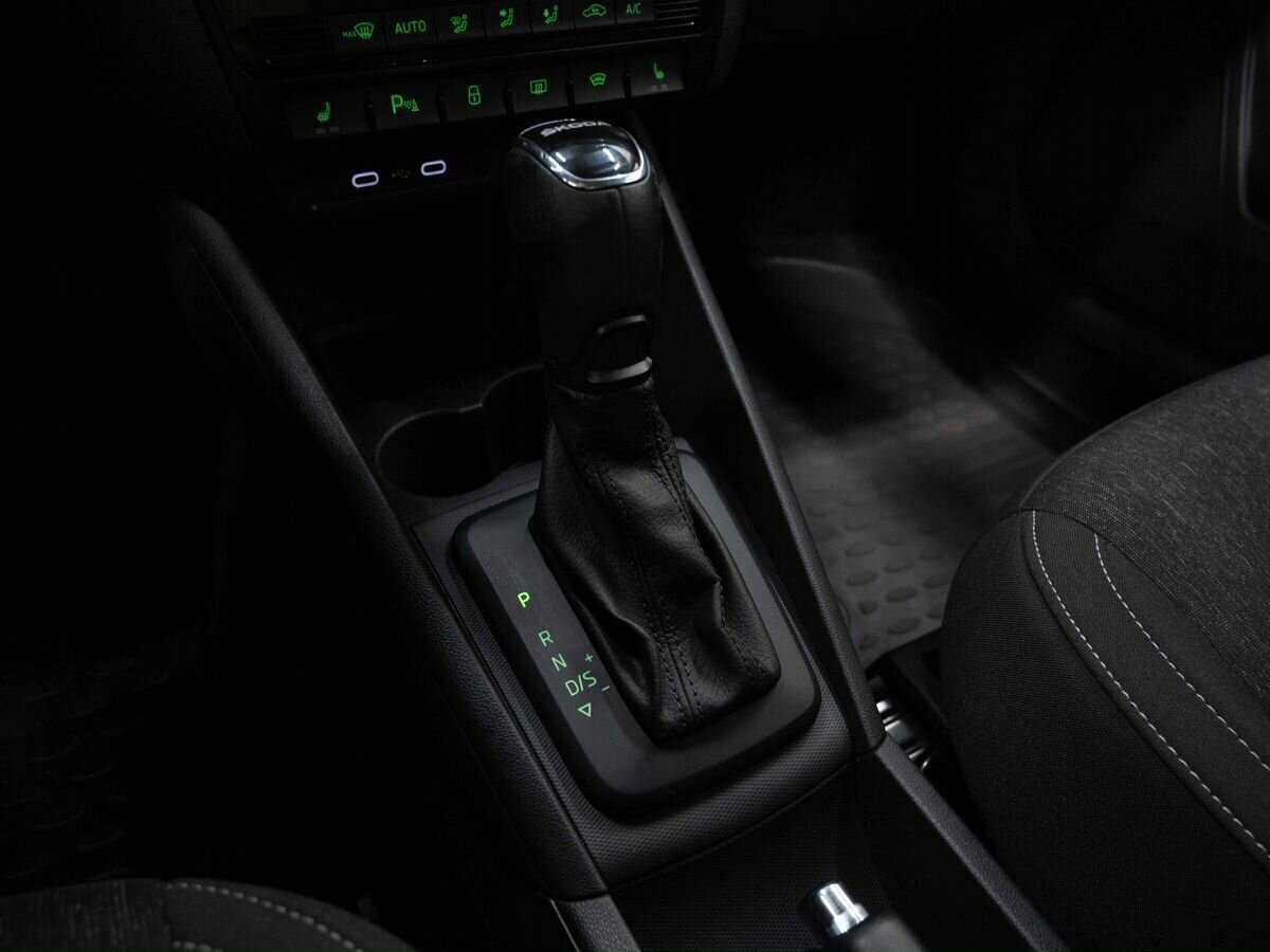 Skoda Rapid с пробегом — 2020 год. Фото: #21