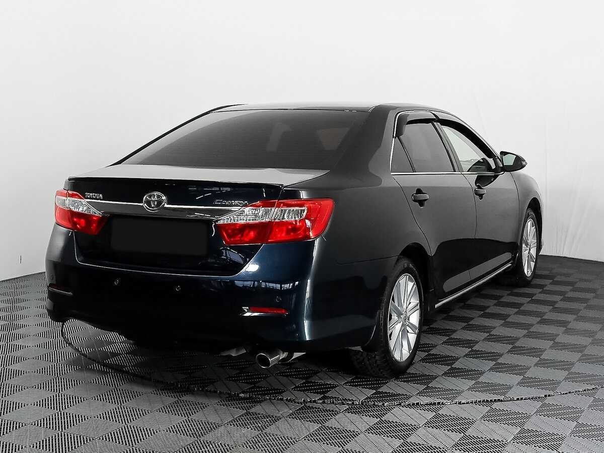 Toyota Camry с пробегом — 2014 год. Фото: #3