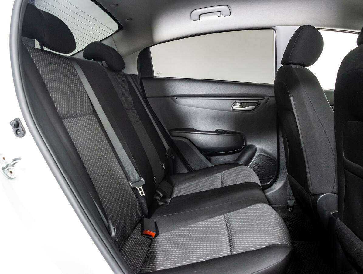 Kia Rio с пробегом — 2019 год. Фото: #14