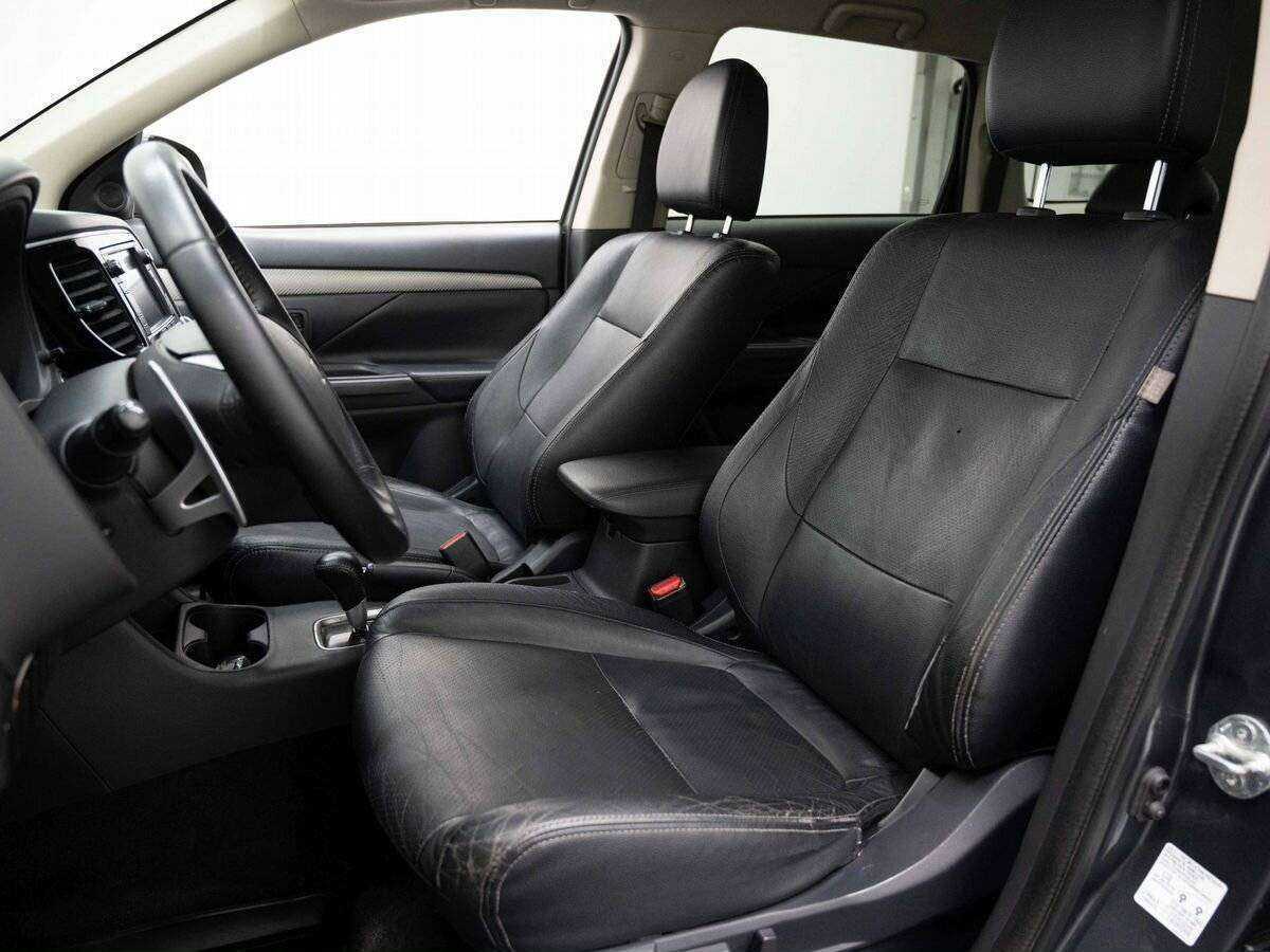 Mitsubishi Outlander с пробегом — 2013 год. Фото: #7