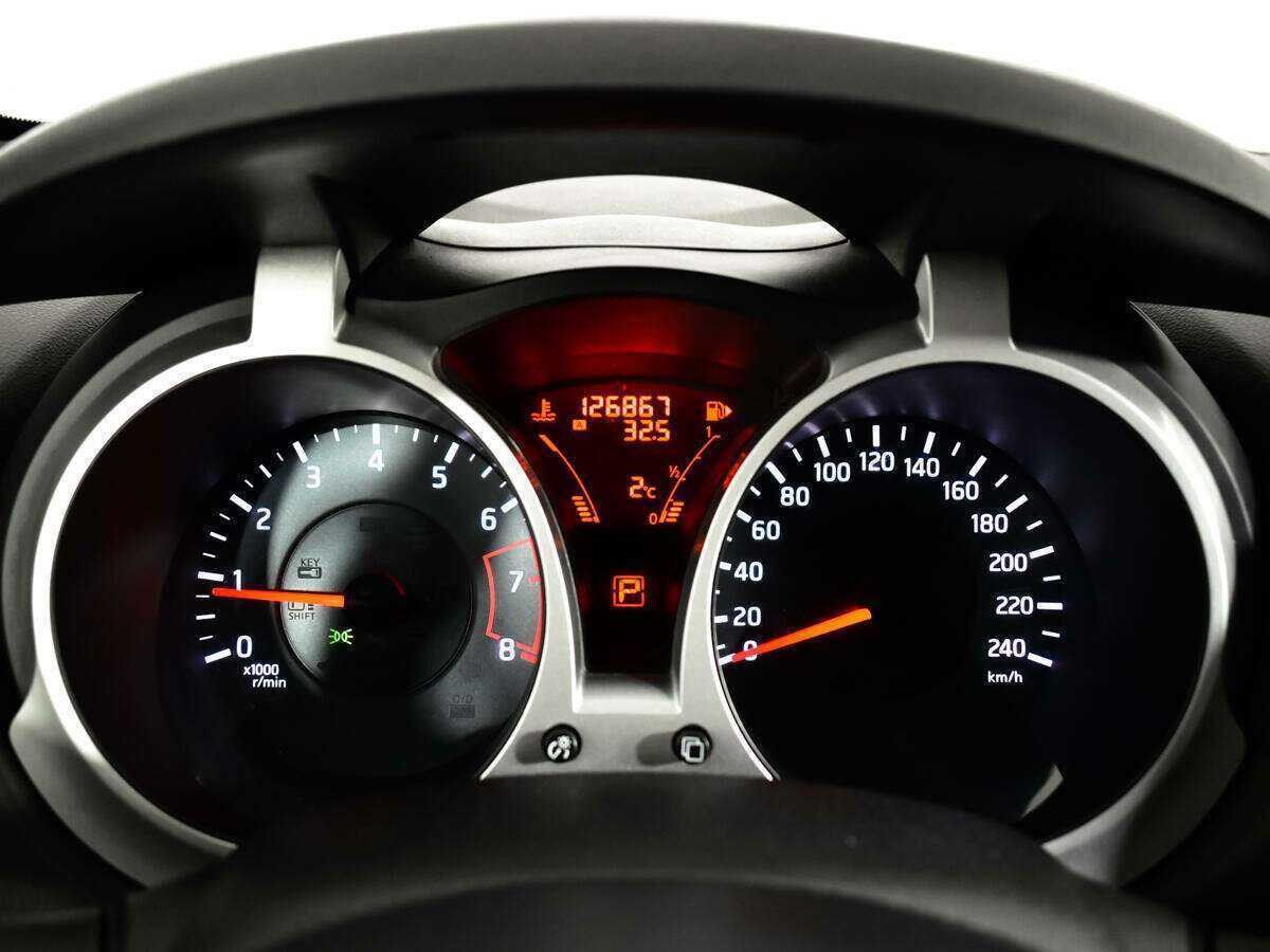 Nissan Juke с пробегом — 2012 год. Фото: #8