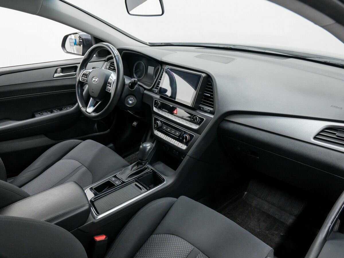 Hyundai Sonata с пробегом — 2019 год. Фото: #6