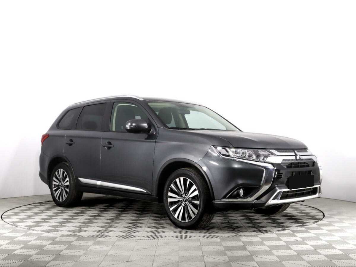 Mitsubishi Outlander с пробегом — 2019 год. Фото: #2