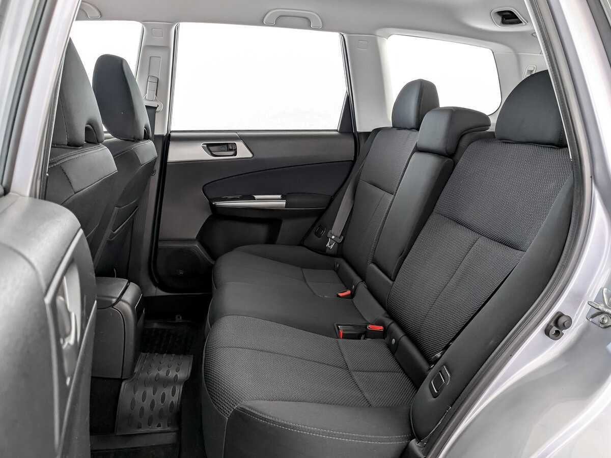 Subaru Forester с пробегом — 2012 год. Фото: #9