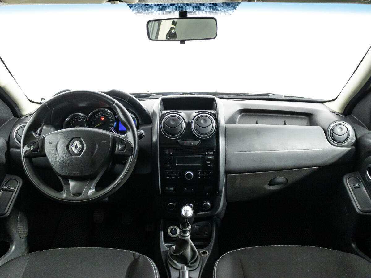 Renault Duster с пробегом — 2016 год. Фото: #12