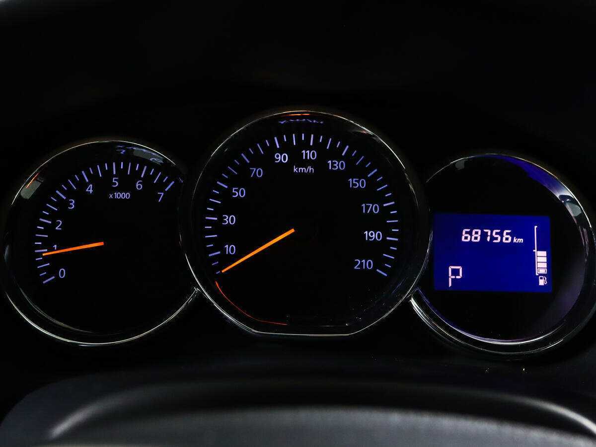 Renault Logan с пробегом — 2017 год. Фото: #10